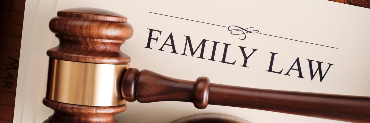 The Role of a Divorce Lawyer in Ensuring a Smooth Separation